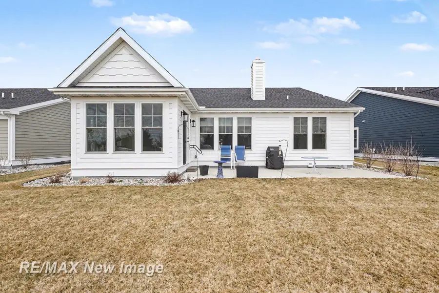 419 Copper Leaf, Midland, MI 48642 - #3