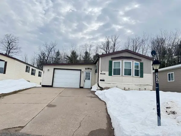 W8007 S Us Hwy 2/141 Trlr 256, Iron Mountain, MI 49801