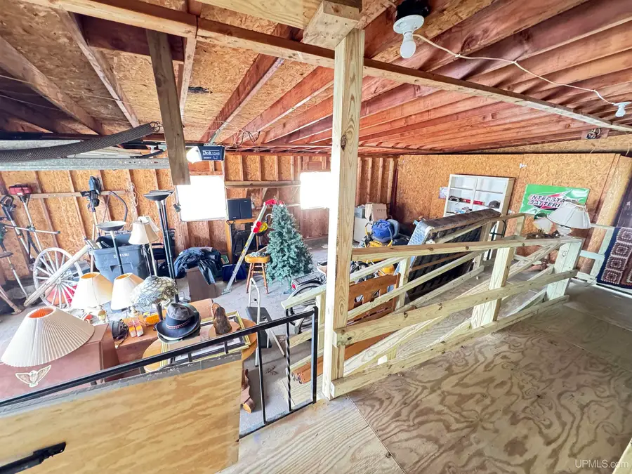 W8007 S Us Hwy 2/141 Trlr 256, Iron Mountain, MI 49801 - #2