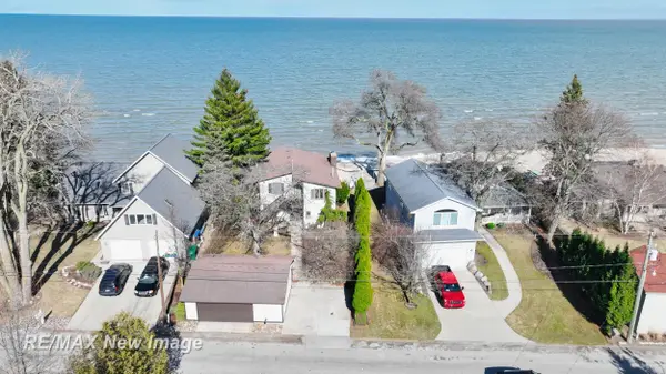 389 Ricoma Beach, Bay City, MI 48706
