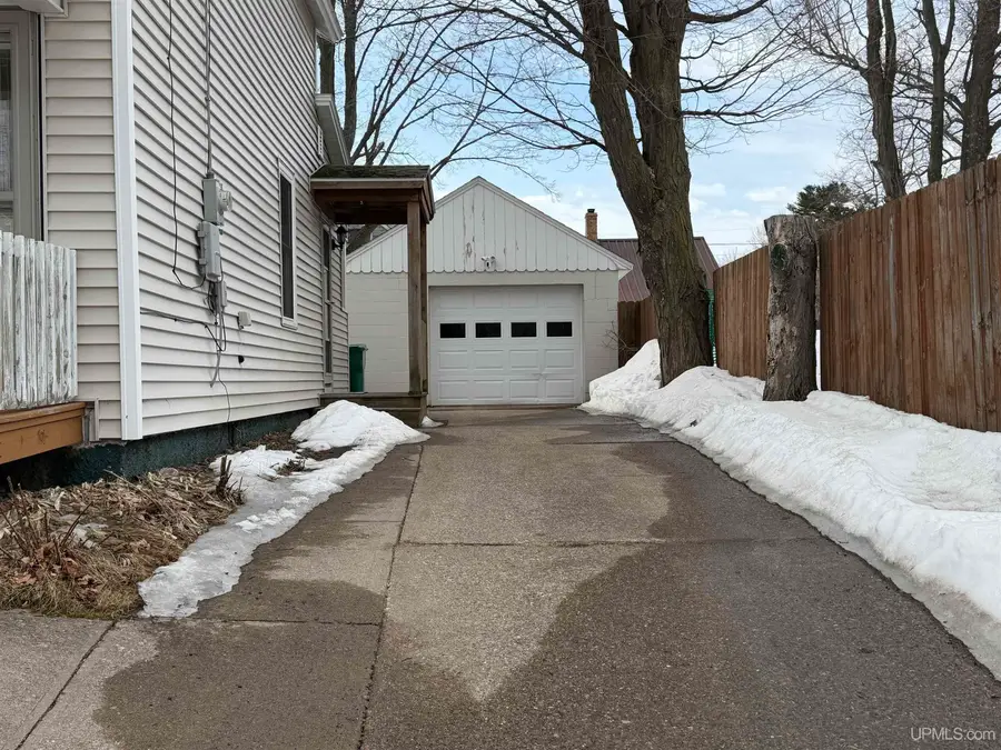 217 Mesnard, Marquette, MI 49855 - #2