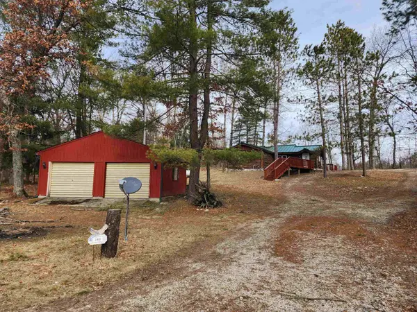 390 Pine, Harrison, MI 48625