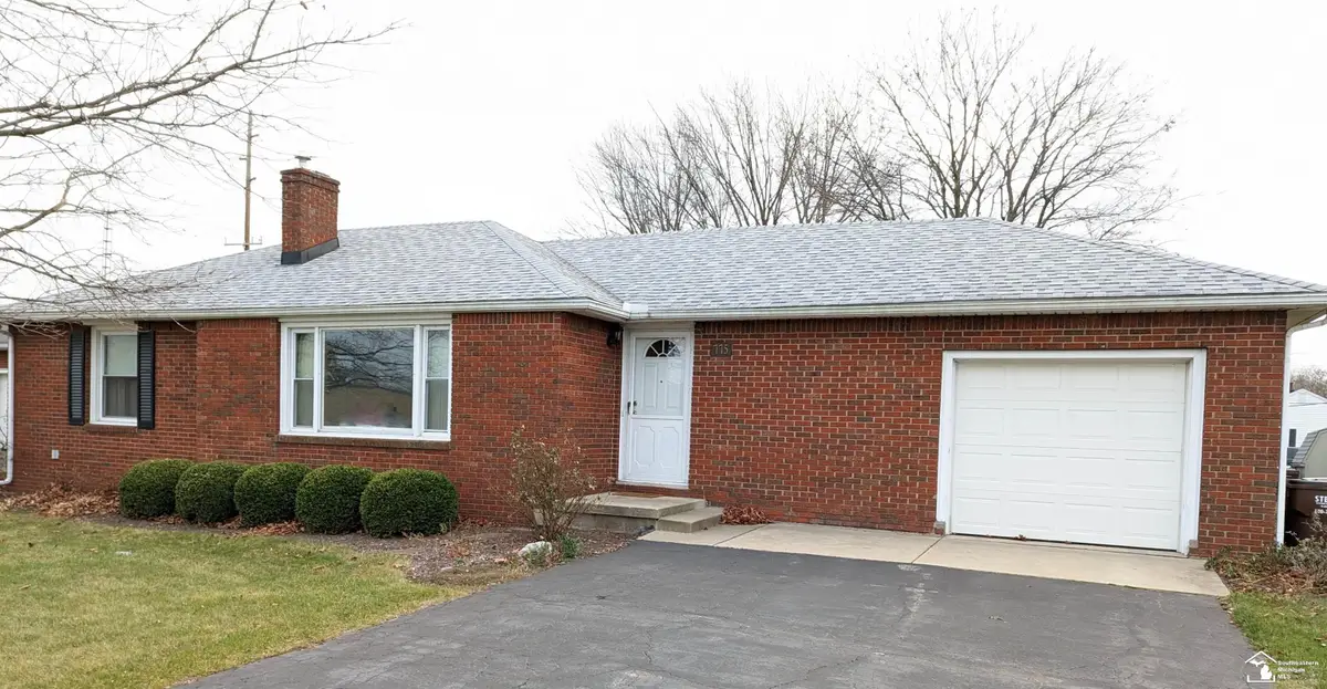 775 Stewart, Monroe, MI 48162 - #1