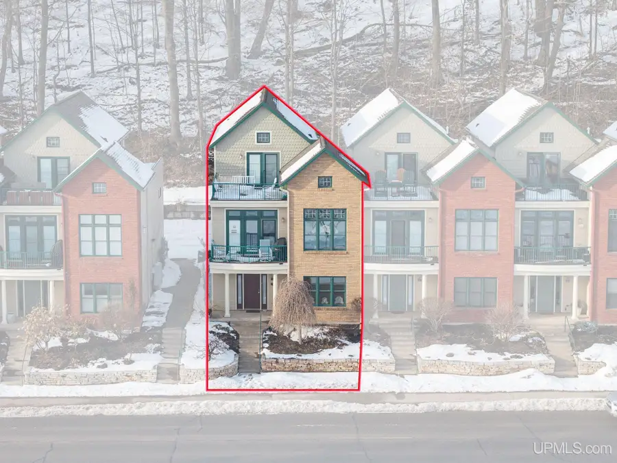 233 N Lakeshore, Marquette, MI 49855 - #3