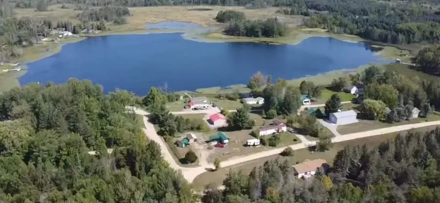 1976 Lake Four, Gladwin, MI 48624 - #3