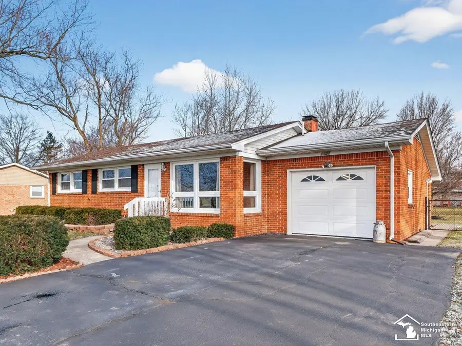 2152 Rauch, Temperance, MI 48182 - #2