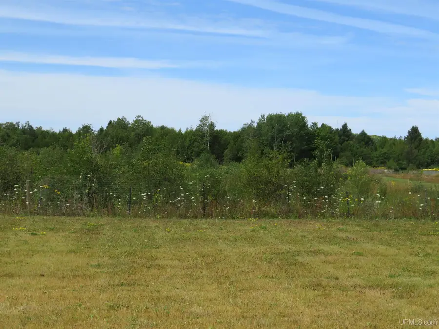 47663 Main, Houghton, MI 49931 - #3