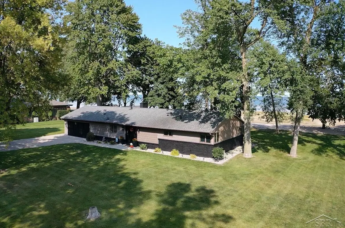 44 N Linwood Beach, Linwood, MI 48634 - #1