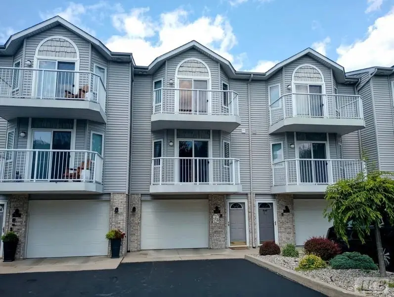 1682 Castleview #Unit 4, Gladwin, MI 48624 - #3