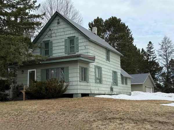 402 Lake, Ironwood, MI 49938