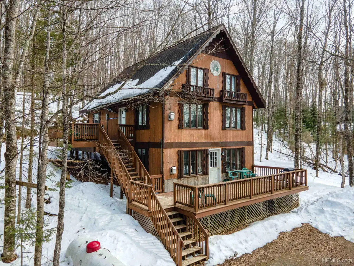 104 Sleepy Hollow, Iron River, MI 49935 - #1