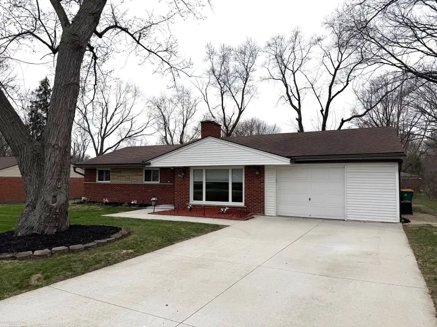 28357 New Castle, Farmington, MI 48331 - #2