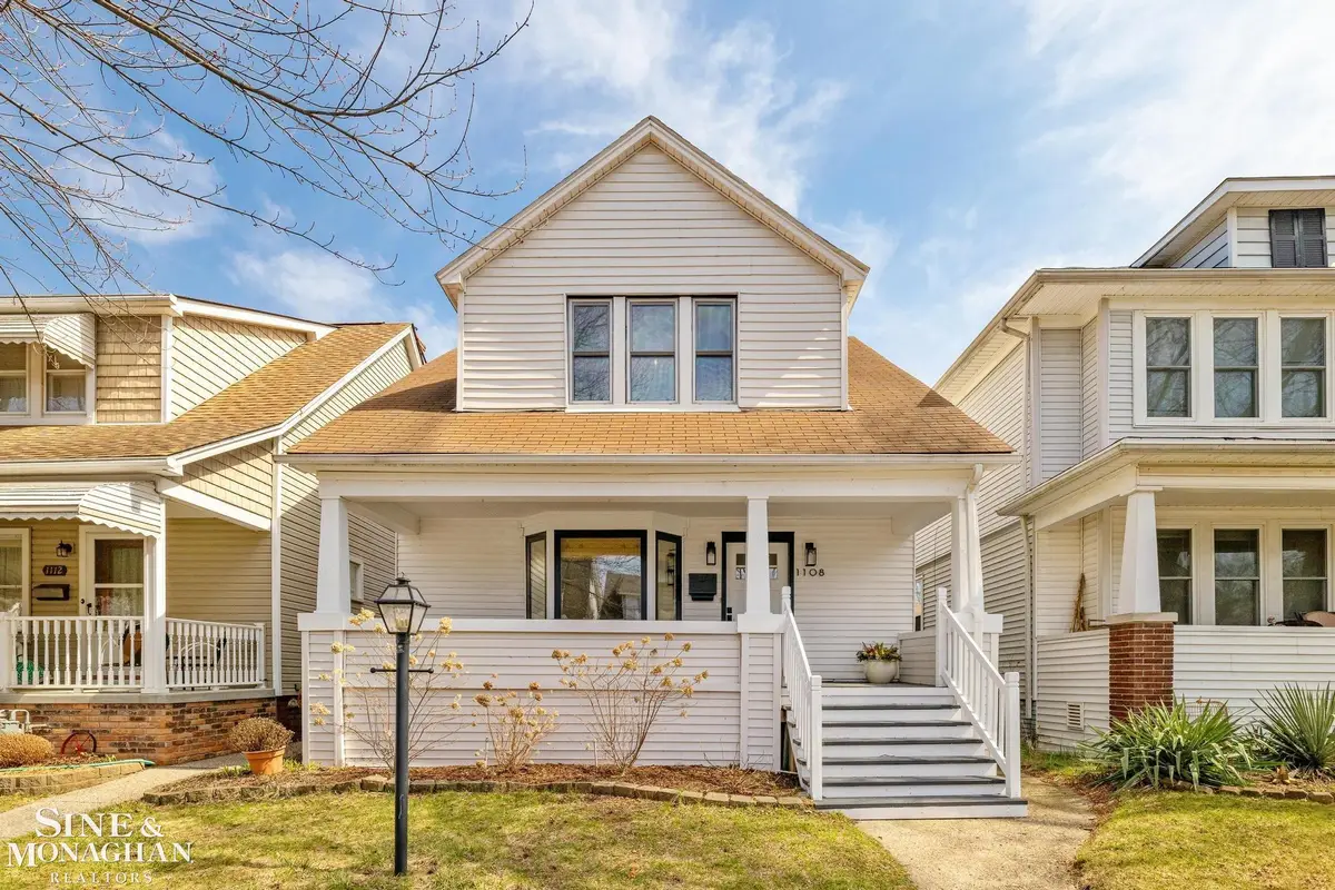 1108 Wayburn, Grosse Pointe Park, MI 48230 - #1