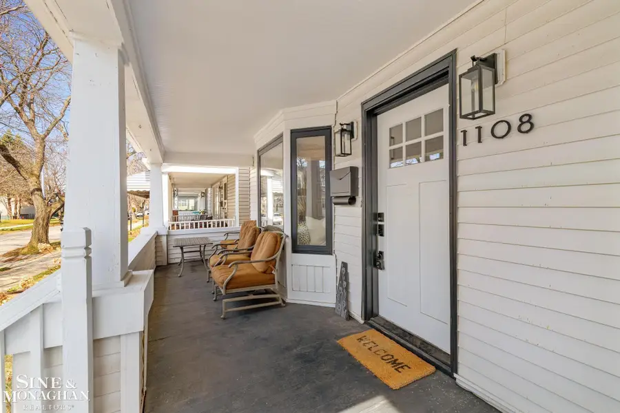 1108 Wayburn, Grosse Pointe Park, MI 48230 - #2