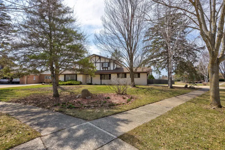 1 Harlan, Frankenmuth, MI 48734 - #3