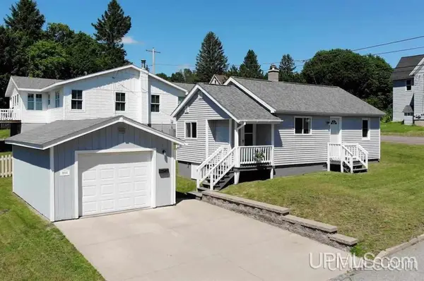 1001 Prospect, Hancock, MI 49930