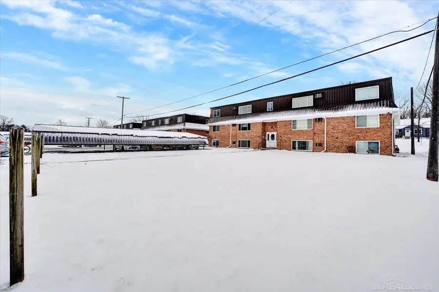 1617 S Riverside Ave C-18 #4, Saint Clair, MI 48079 - #3