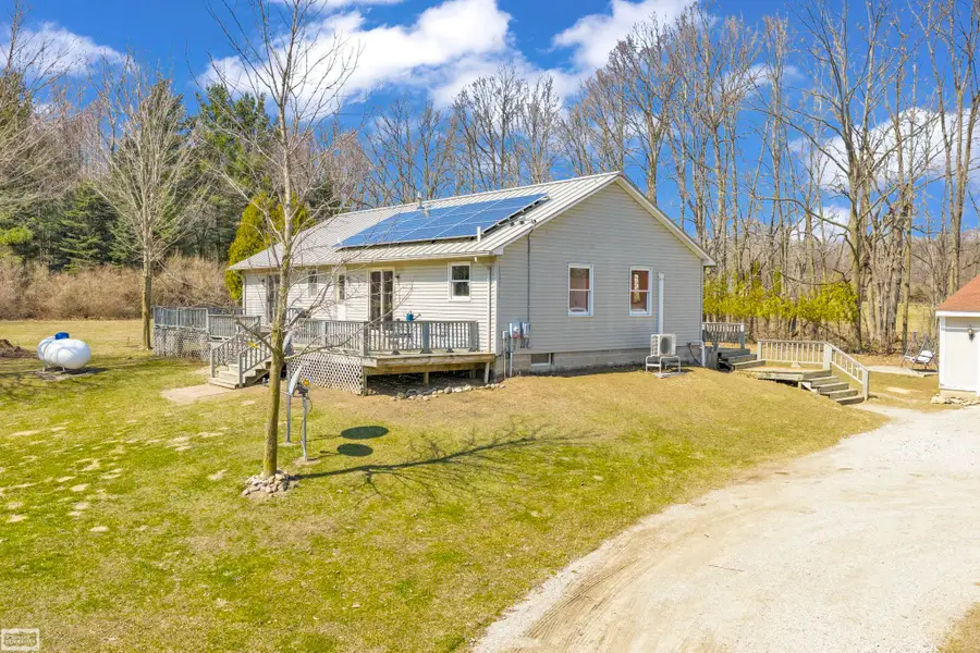 5139 Welch, Emmett, MI 48022 - #3