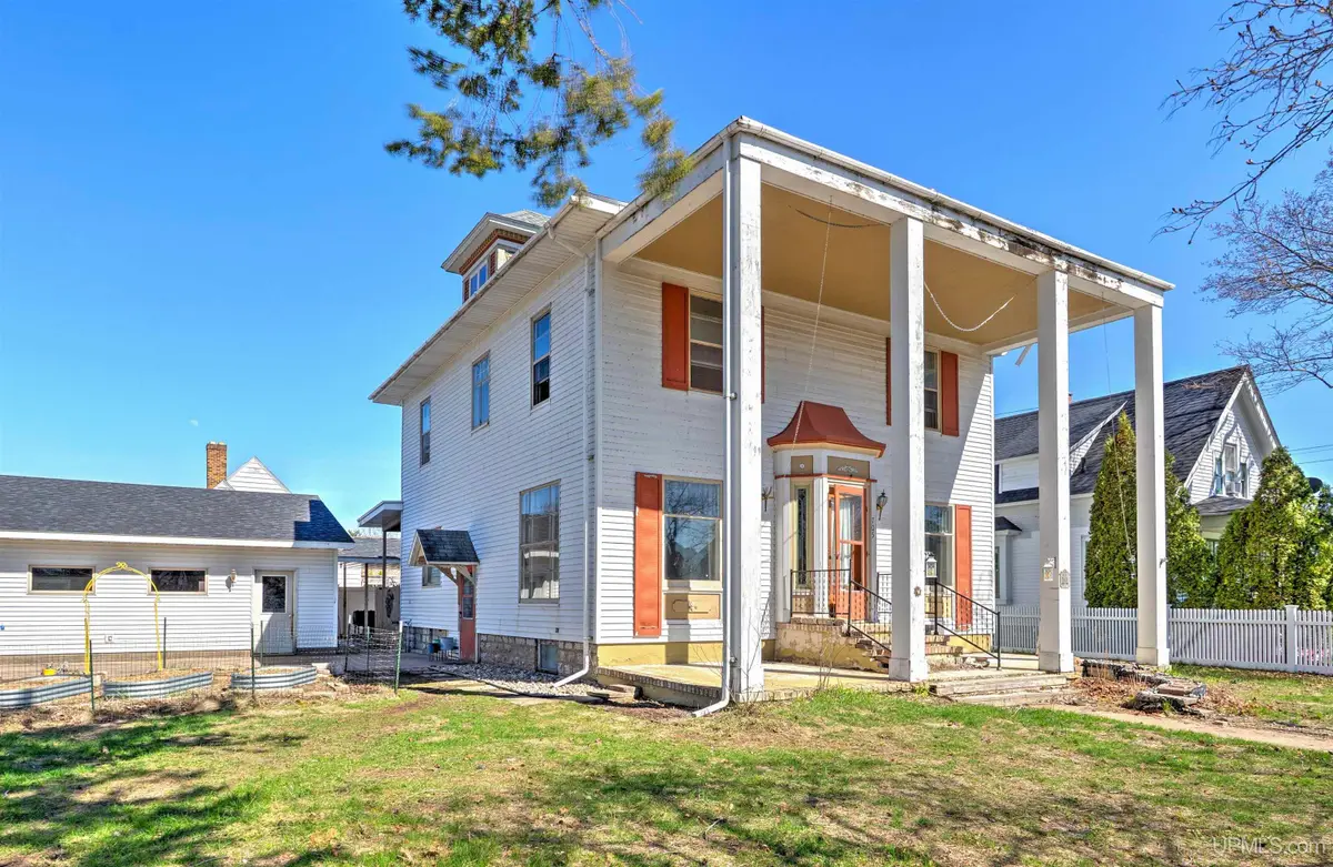 705 S 10th, Escanaba, MI 49829 - #1