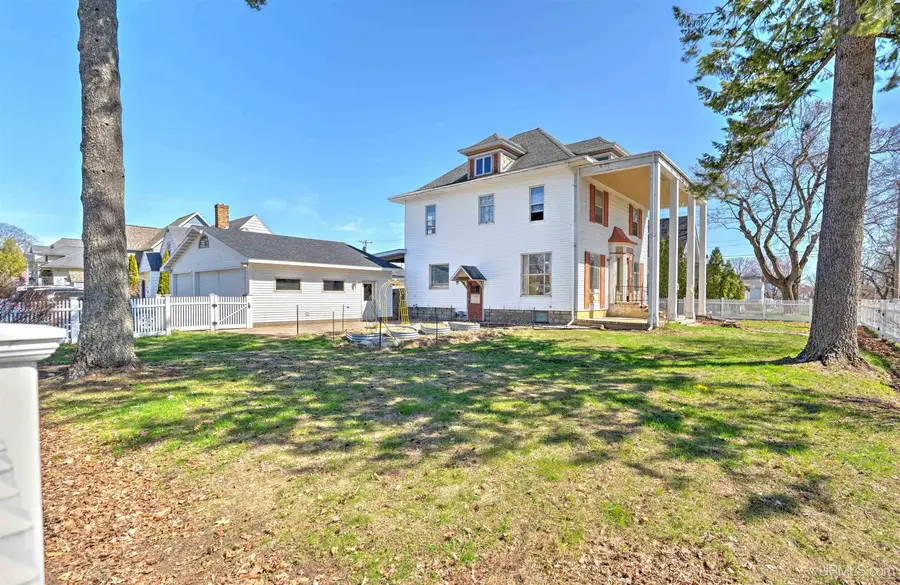 705 S 10th, Escanaba, MI 49829 - #2