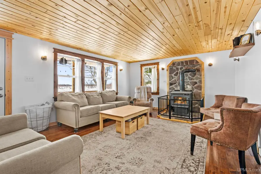 21278 Main, Hancock, MI 49930 - #3