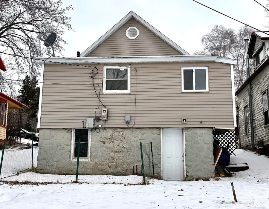 311 W Brown, Iron Mountain, MI 49801 - #2