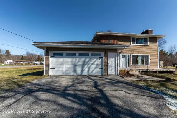 2251 E Stewart, Midland, MI 48640