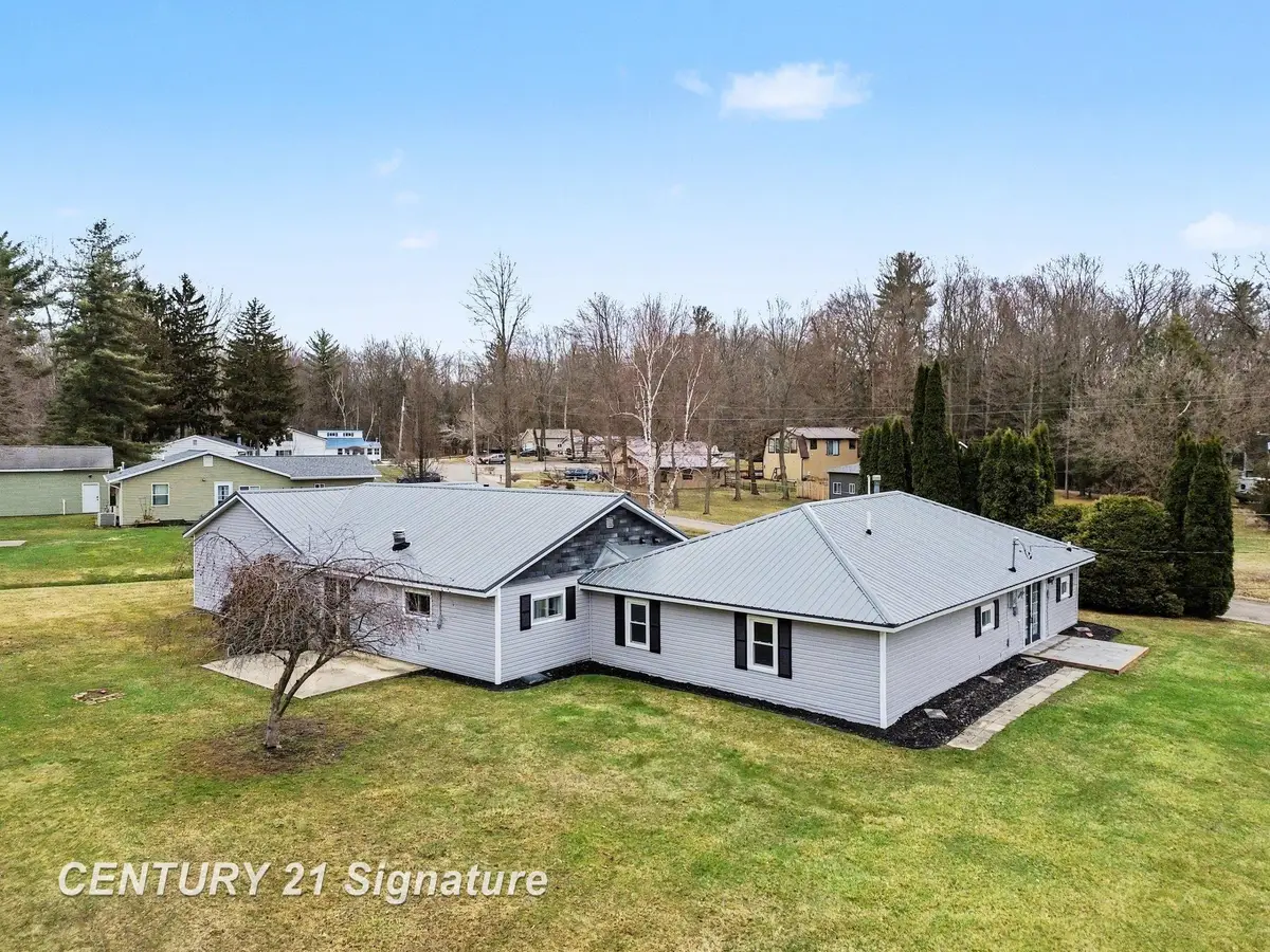 474 W Taylor, Sanford, MI 48657 - #1