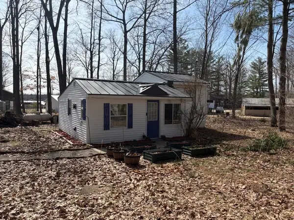 5199 Parklane, Harrison, MI 48625