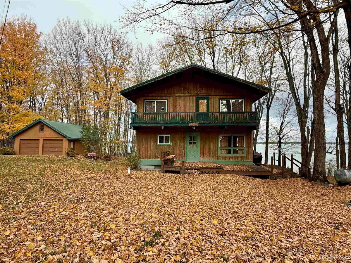 18919 W Needle Pointe, Germfask, MI 49836 - #1