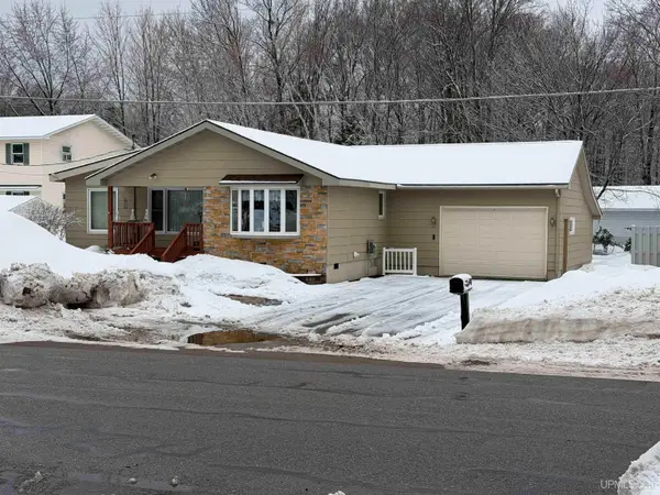 375 Meeske, Marquette, MI 49855