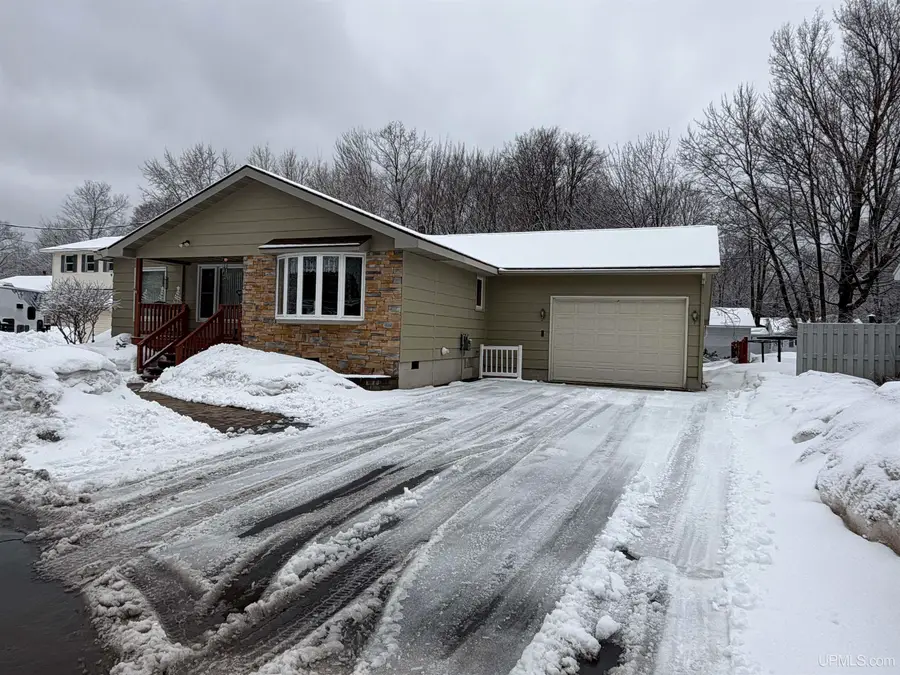 375 Meeske, Marquette, MI 49855 - #2