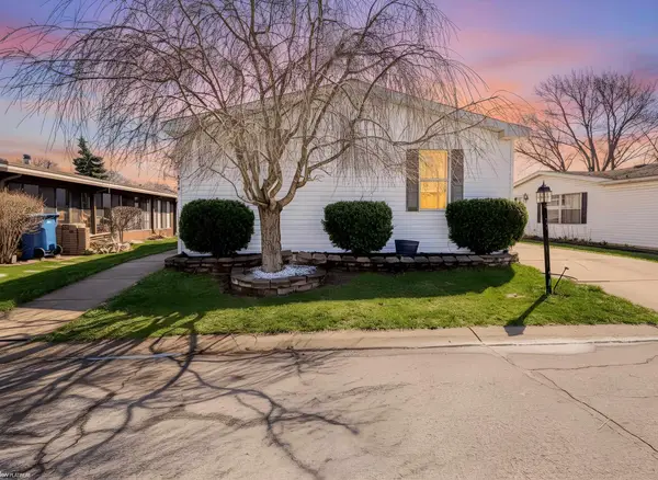 614 Kinglet, Rochester Hills, MI 48309