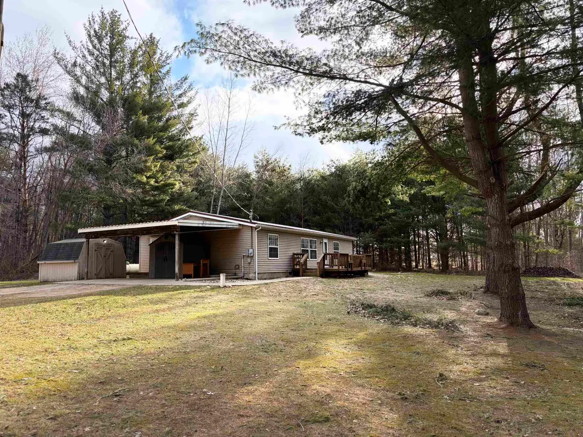 224 W Herrick, Farwell, MI 48622 - #1