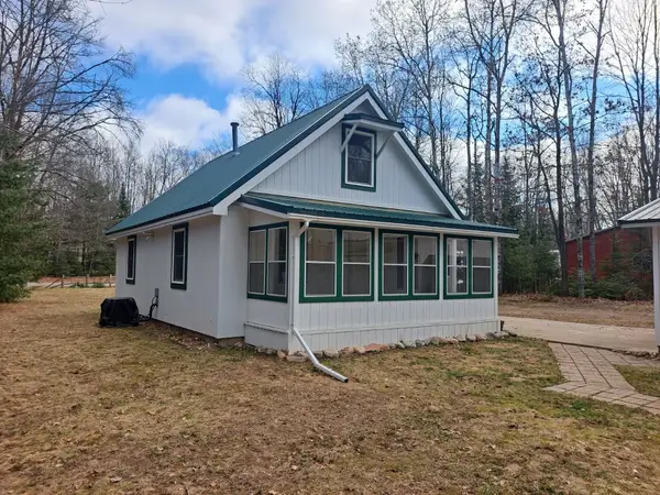 6341 Woodridge, Lake, MI 48632