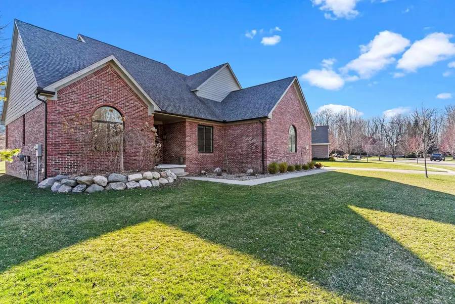 5833 Westwood, Grand Blanc, MI 48439 - #3