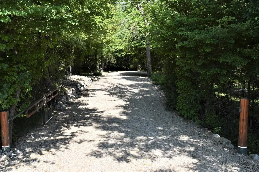 2019 Huntington, Gladwin, MI 48624 - #3