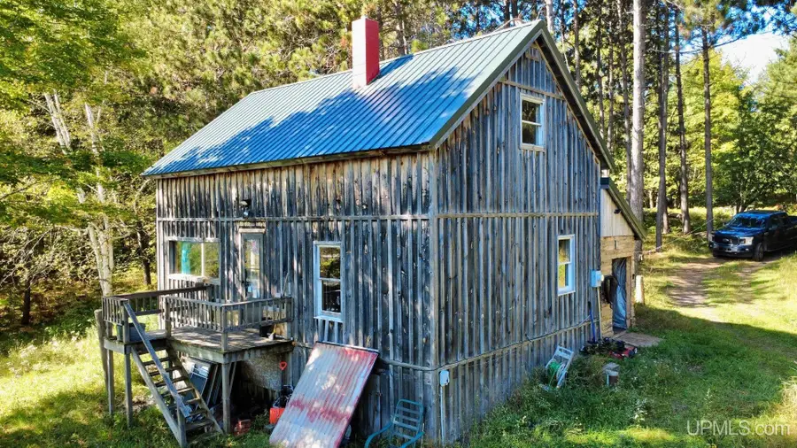 25307 Dover, Calumet, MI 49913 - #3