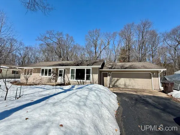 7307 Lake Bluff 19.4, Gladstone, MI 49837