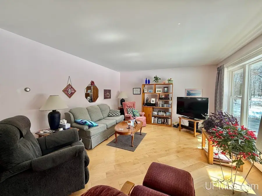 7307 Lake Bluff 19.4, Gladstone, MI 49837 - #2