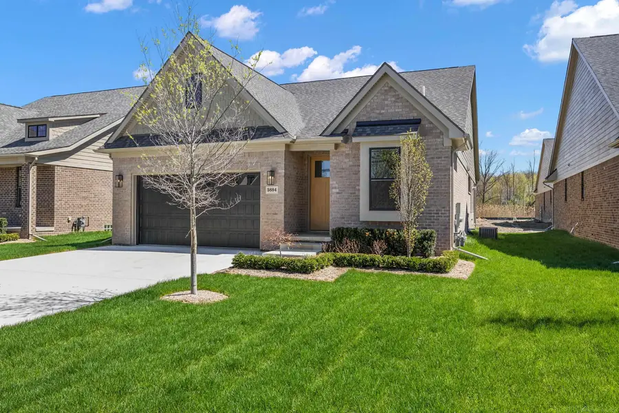 5884 Willow Grove, Troy, MI 48085 - #2