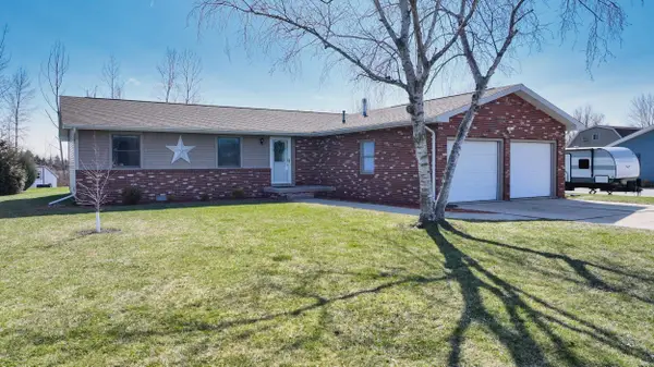 1720 N Farley, Essexville, MI 48732