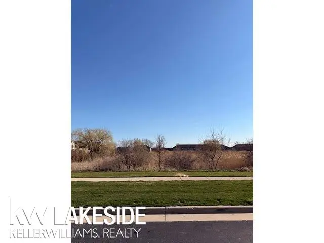 51560 Stern #158b, New Baltimore, MI 48051 - #3