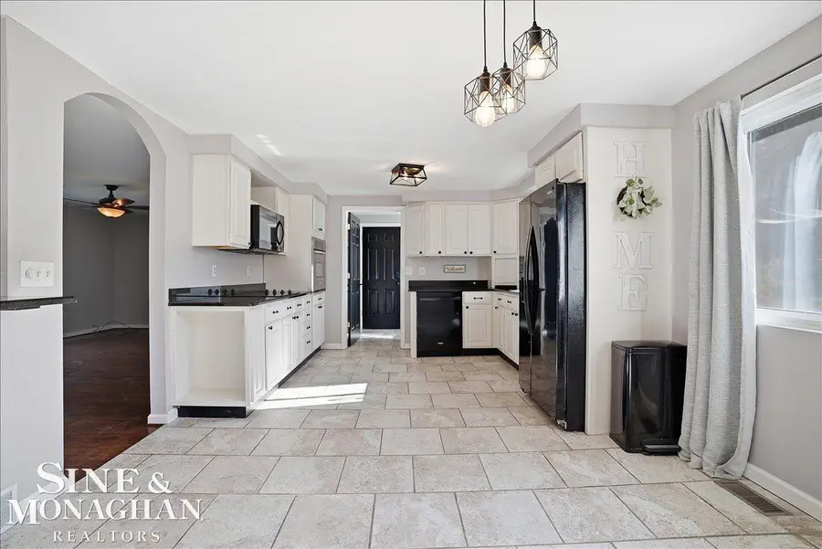 3770 Pollina, Fort Gratiot, MI 48059 - #3