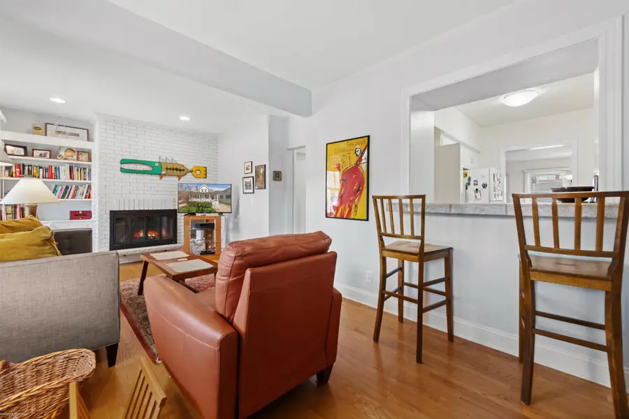 1330 Beaconsfield, Grosse Pointe, MI 48230 - #3