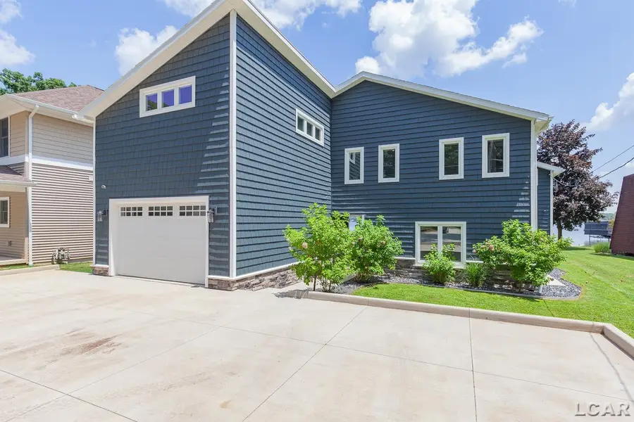 8210 Clarks, Manitou Beach Devils Lake, MI 49220 - #2