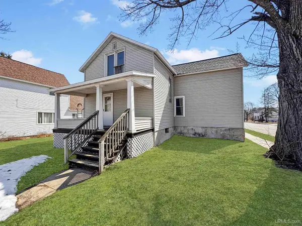 1417 11th, Menominee, MI 49858