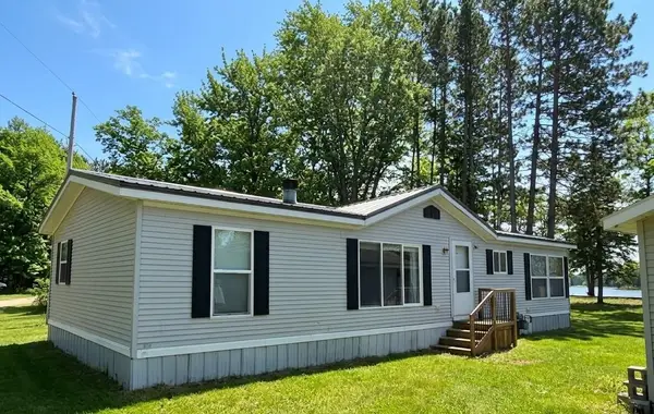 350 Lincoln, Lake, MI 48632