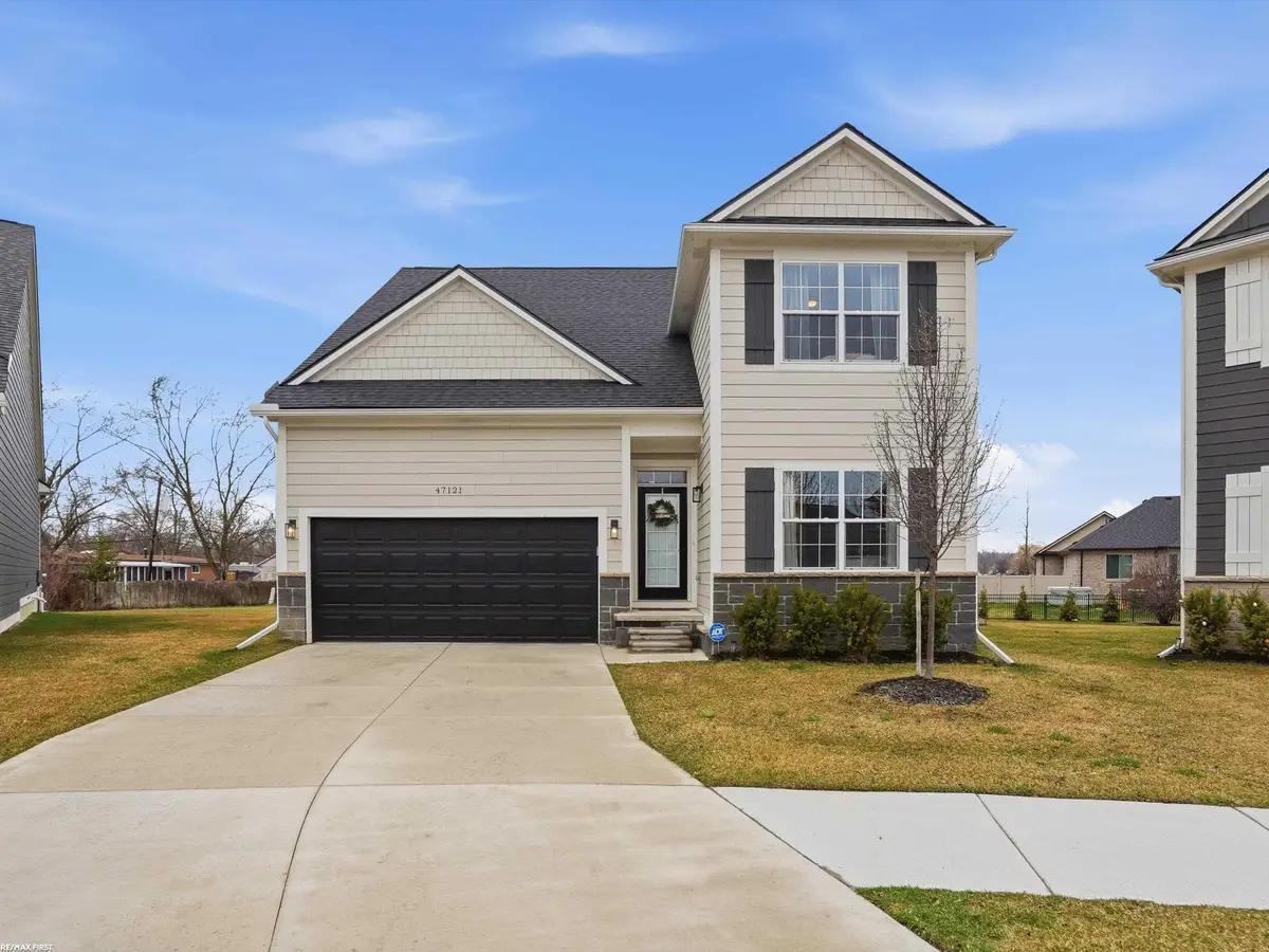 47121 Rosa, New Baltimore, MI 48047 - #1