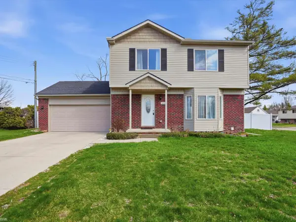 506 W Woodside, Madison Heights, MI 48071